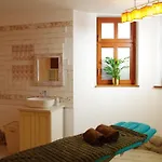 Dwor Resort *