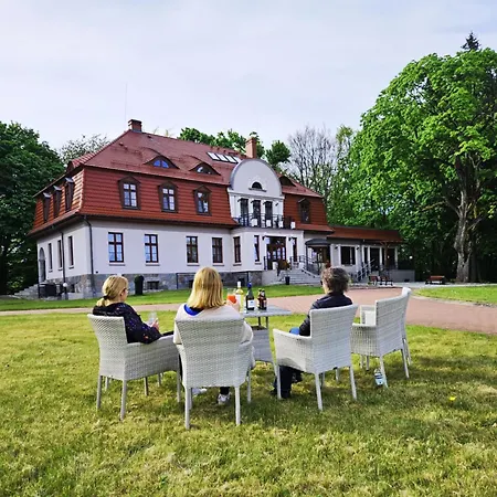 Dwor Resort Uradz