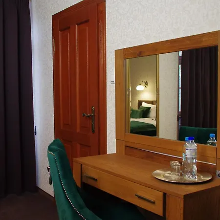 Dwor Resort *